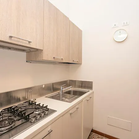 Homes In Deluxe جنوة